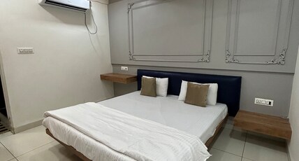 HOTEL SAGAR Room Type - Deluxe Room