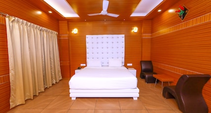 Pearl Park Beach Resort Room Type - Super Deluxe Room Pool view with Bathtub Pearl Park Beach Resort Room Type - Super Deluxe Room Pool view with Bathtub
