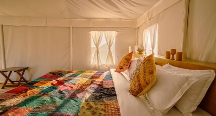 Night Star Desert Cemp Room Type - Royal Luxury Tent With AC Night Star Desert Cemp Room Type - Royal Luxury Tent With AC