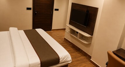 Hotel luxora Suites Room Type - Deluxe Room with Air Conditioning