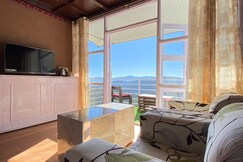 Small Victories Mountain Stay