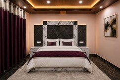Bhardwaj Home Stay