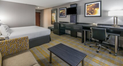 Holiday Inn Express & Suites COOPERSTOWN Room Type - 1 King Standard