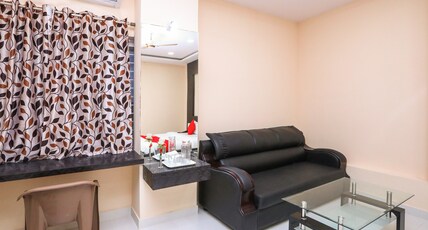 Hotel Suvarna Suites Room Type - Deluxe Ac