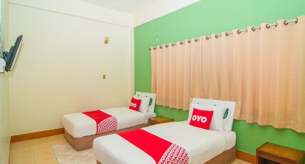 OYO 534 Phasuk Hotel Room Type - Deluxe Twin