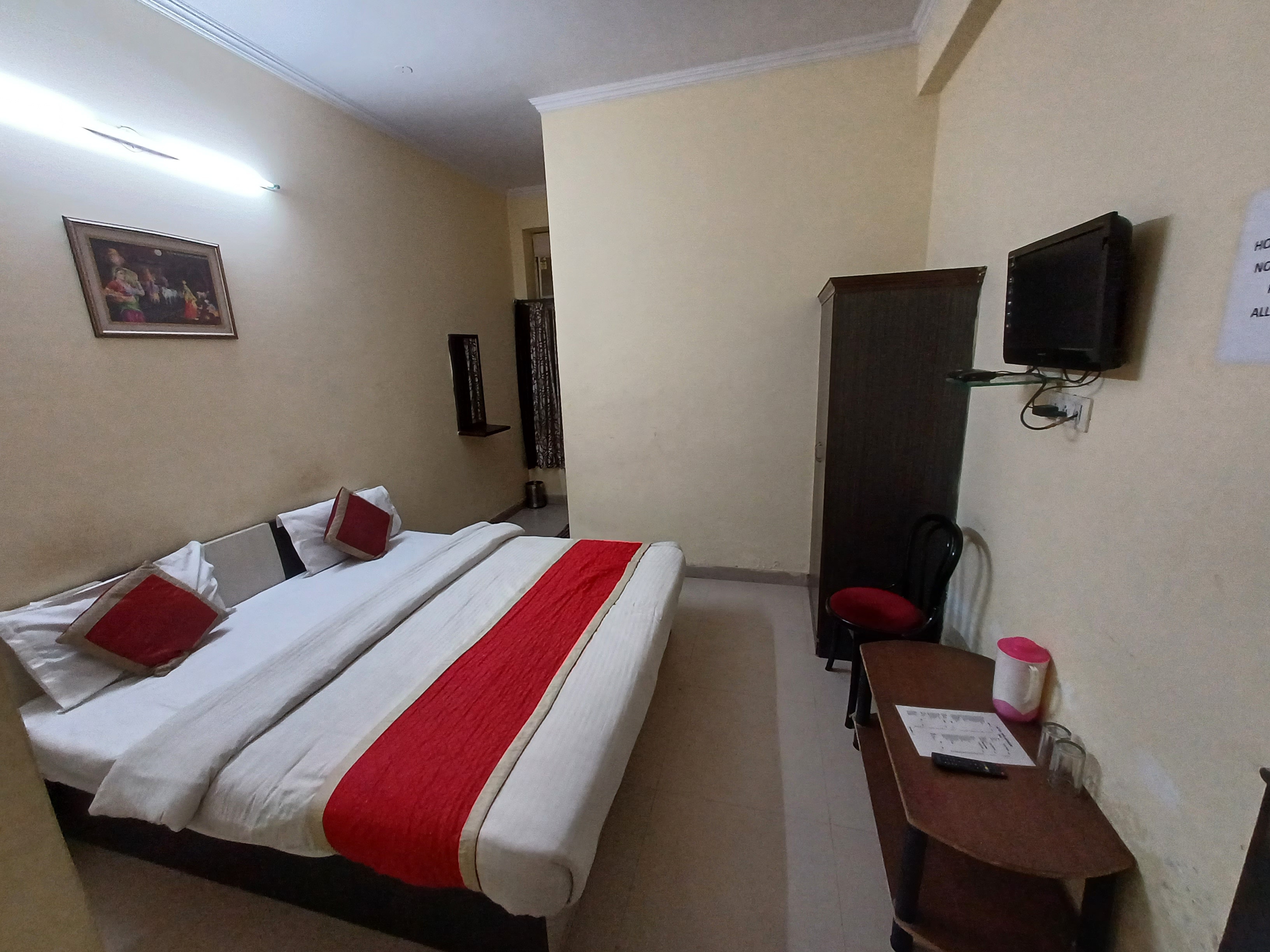 Hotel Shiv Aangan - Tap to explore photos