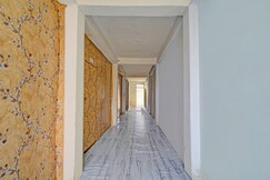 SPOT ON Prayag Niwas Hotel And Restaurant