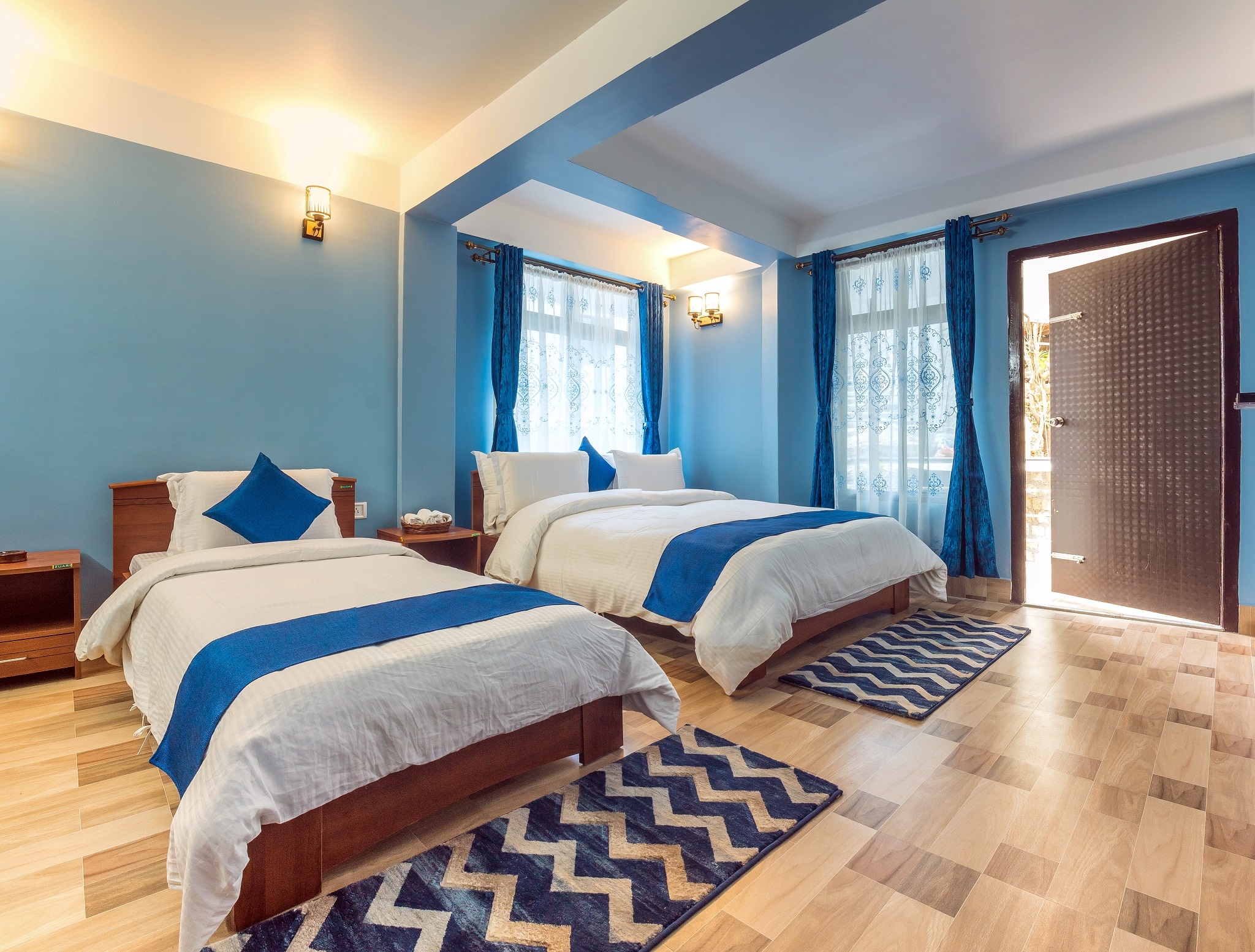 Labana Hotel - Tap to explore photos