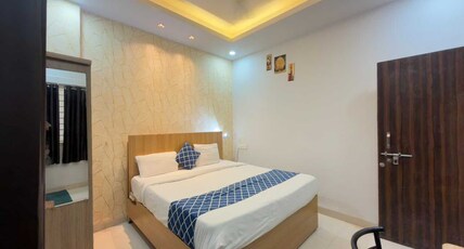 Collection O Vijay Nagar Square Indore Formerly C&D Stay Room Type - Classic