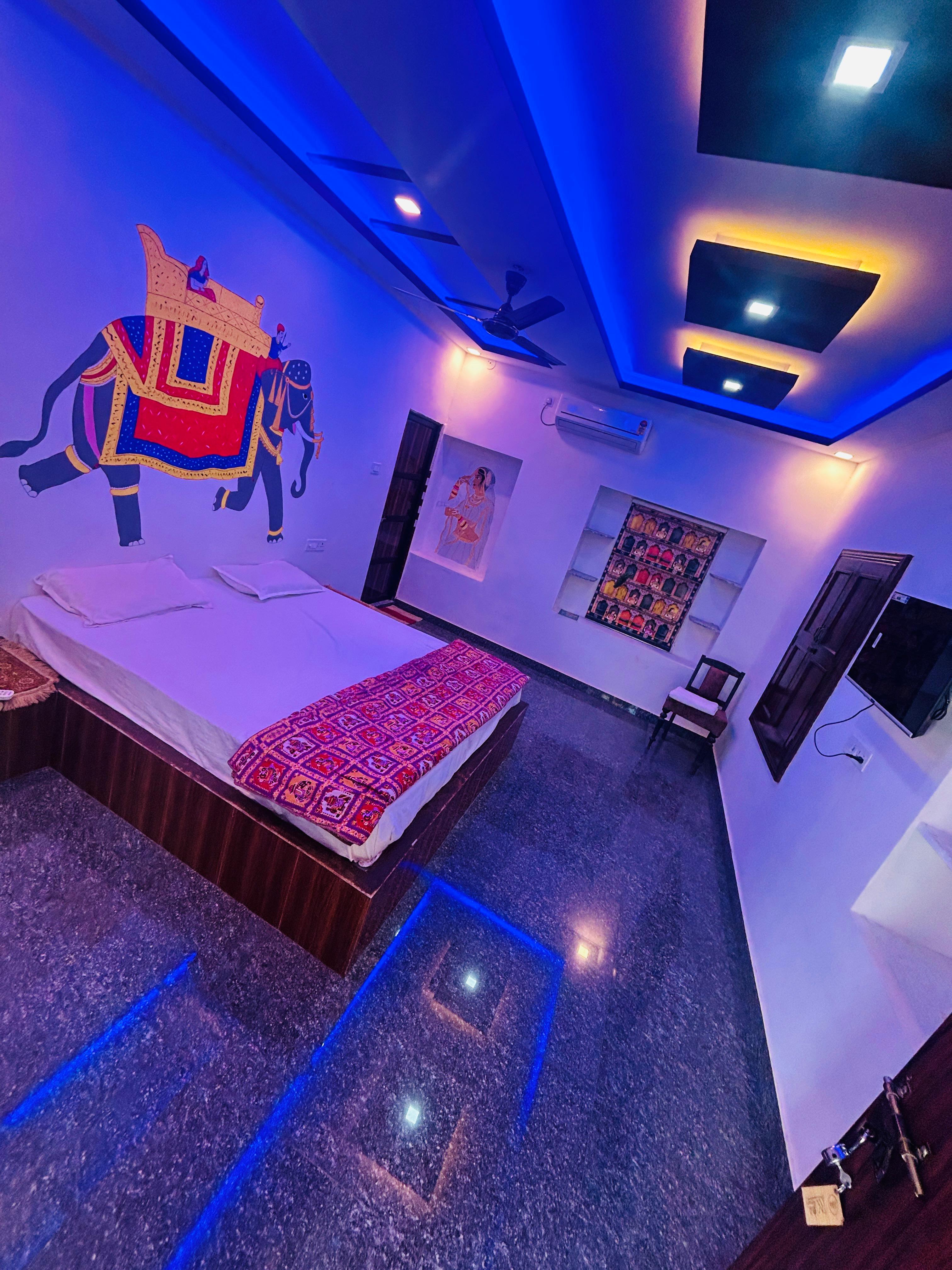 Hotel Ajit Garh - Tap to explore photos