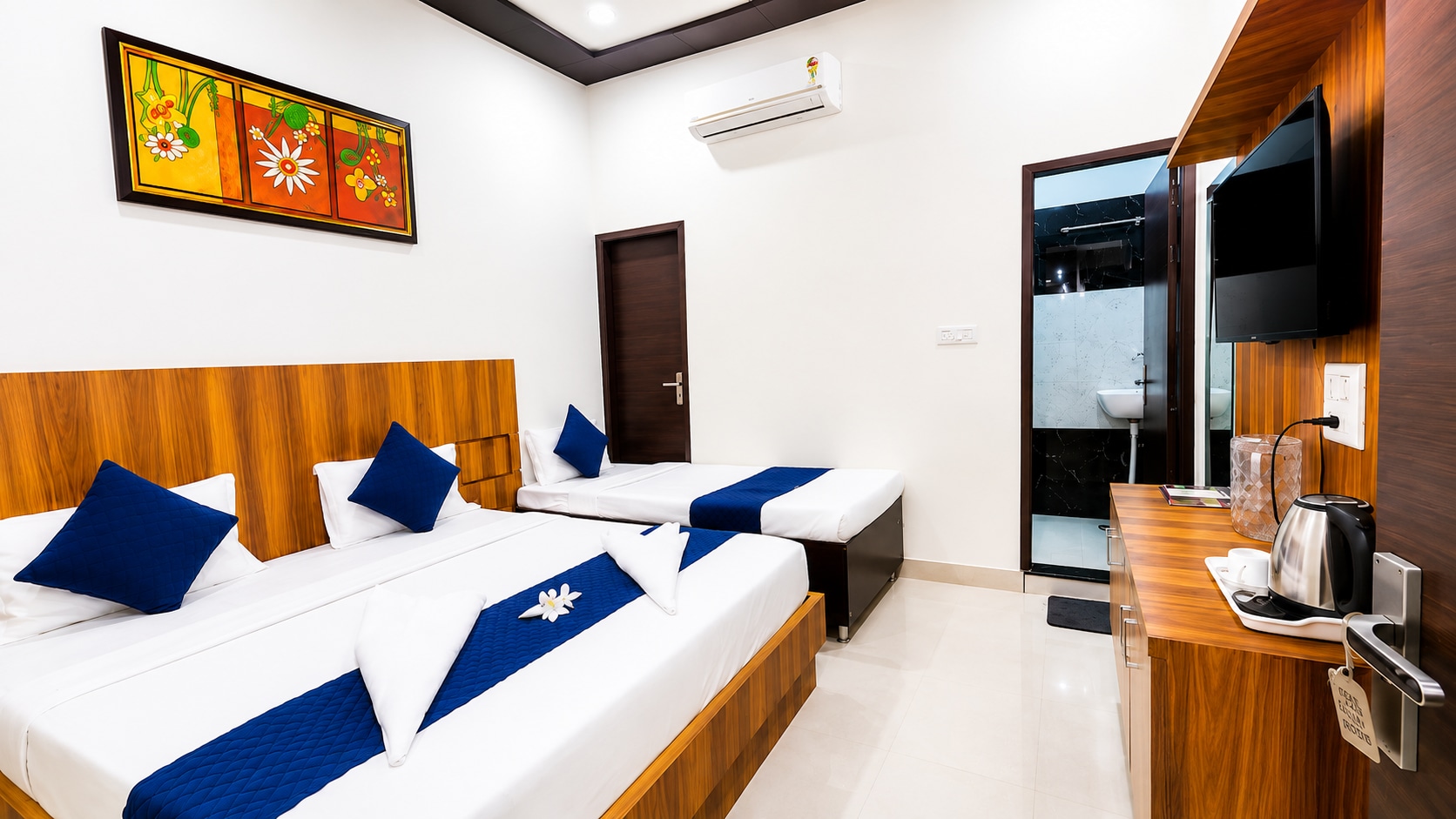 Hotel RK Residency Near Banke Bihari Mandir - Tap to explore photos