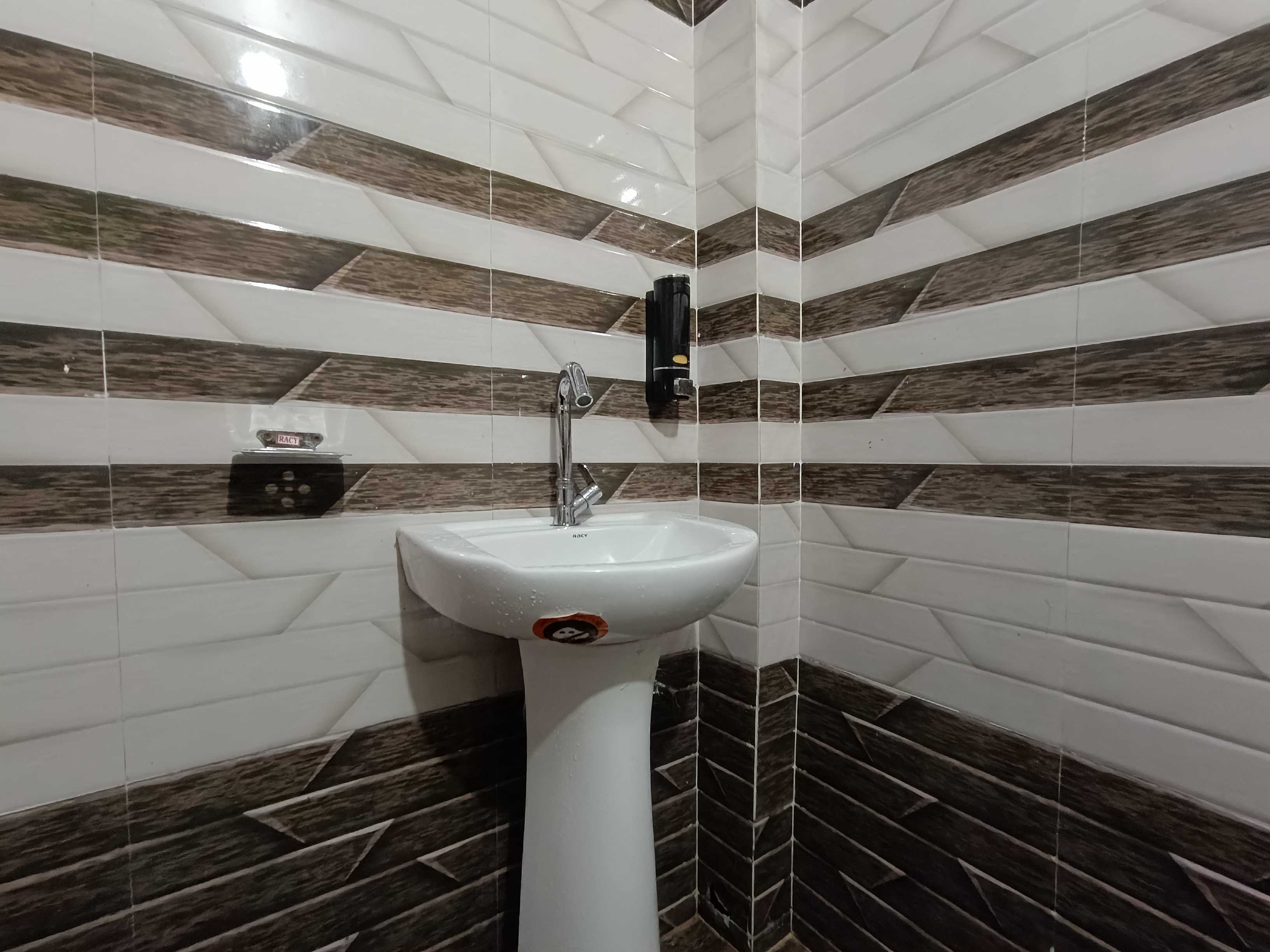 Hotel O Home Sambhu Homestay - Tap to explore photos