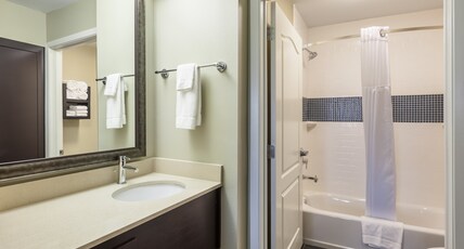 Staybridge Suites HOUSTON I-10 WEST-BELTWAY 8 Room Type - 1 King Bed Studio Suite