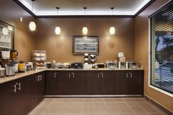 Best Western Plus Seawall Inn & Suites By The Beach