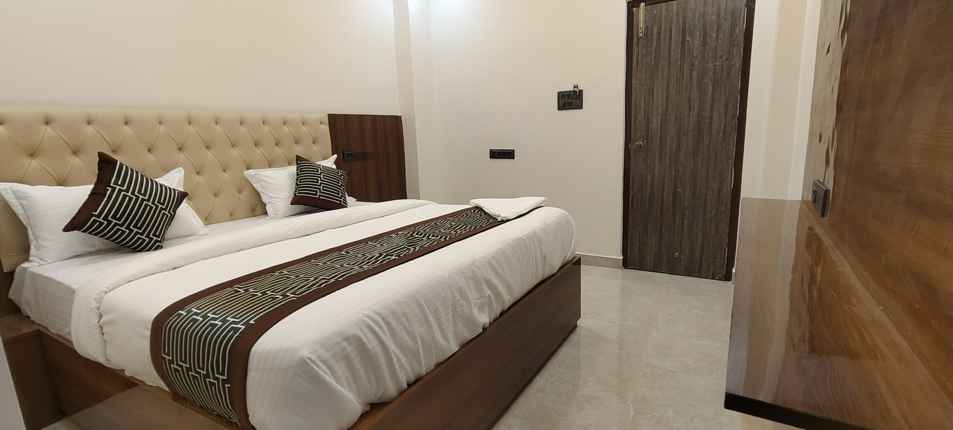 HOTEL KHYAATHI GRAND - Tap to explore photos