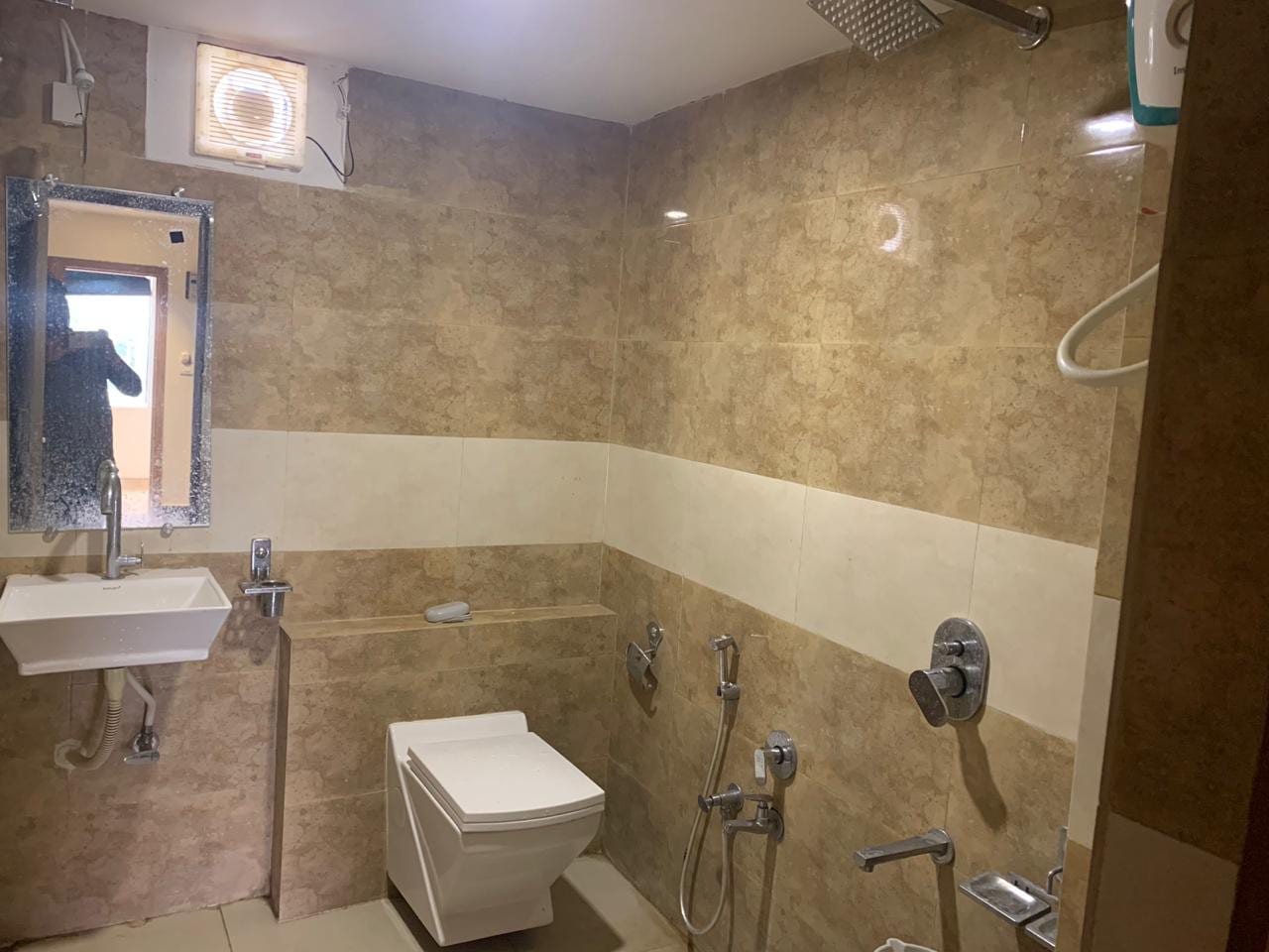 Hotel Jay Krishna - Tap to explore photos