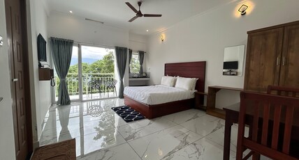 Rock N Brook Resort Room Type - Valley View Room With Balcony