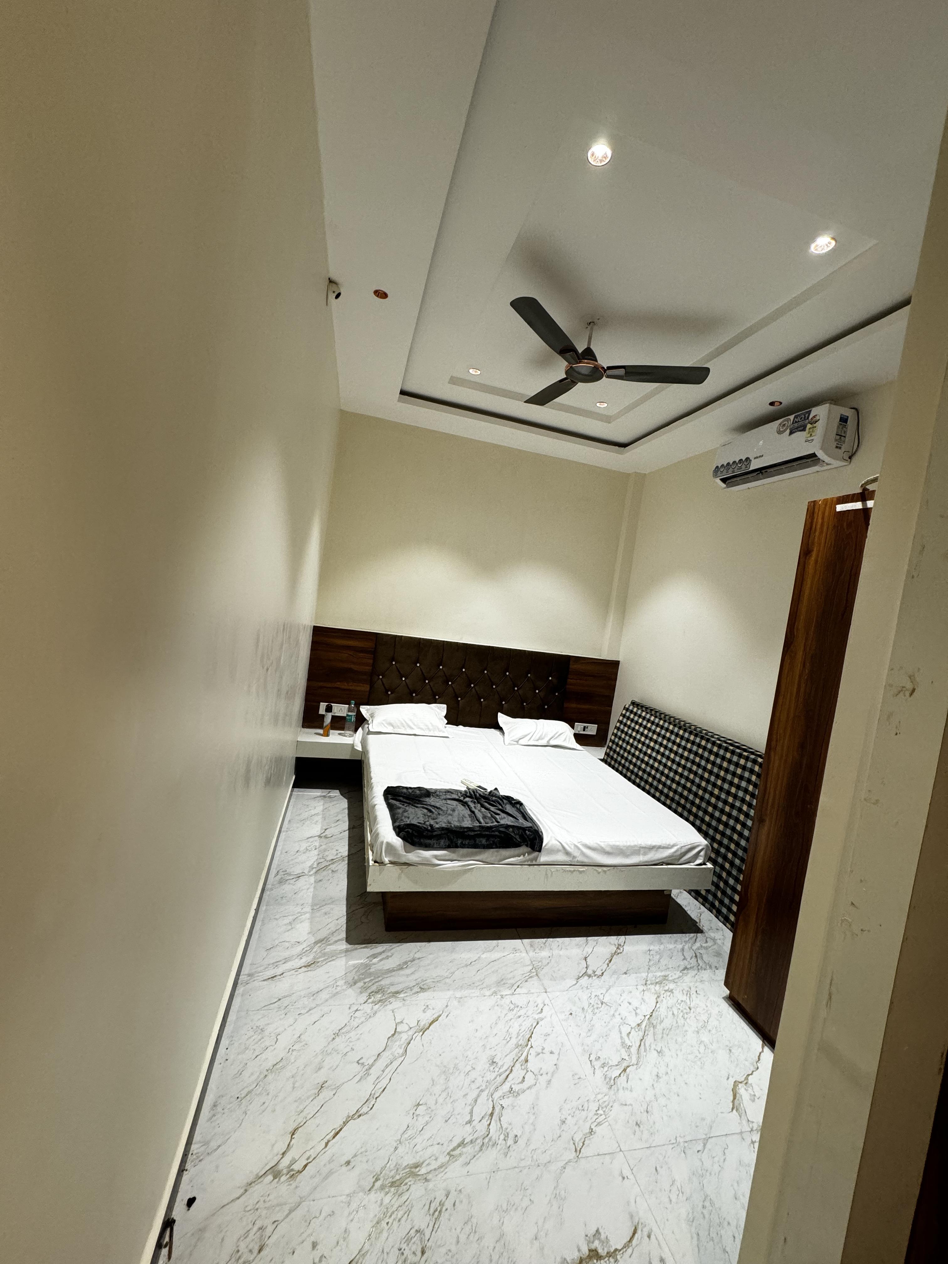 Trilok Home Stay - Tap to explore photos