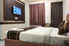 HOTEL OLIVER INN ROOM & BANQUET