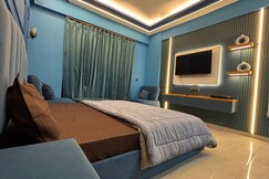 The Cozy Luxurious Stay