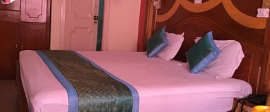 hotel Mahesh