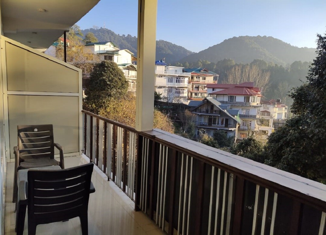 Hotel Tandon classic - Tap to explore photos