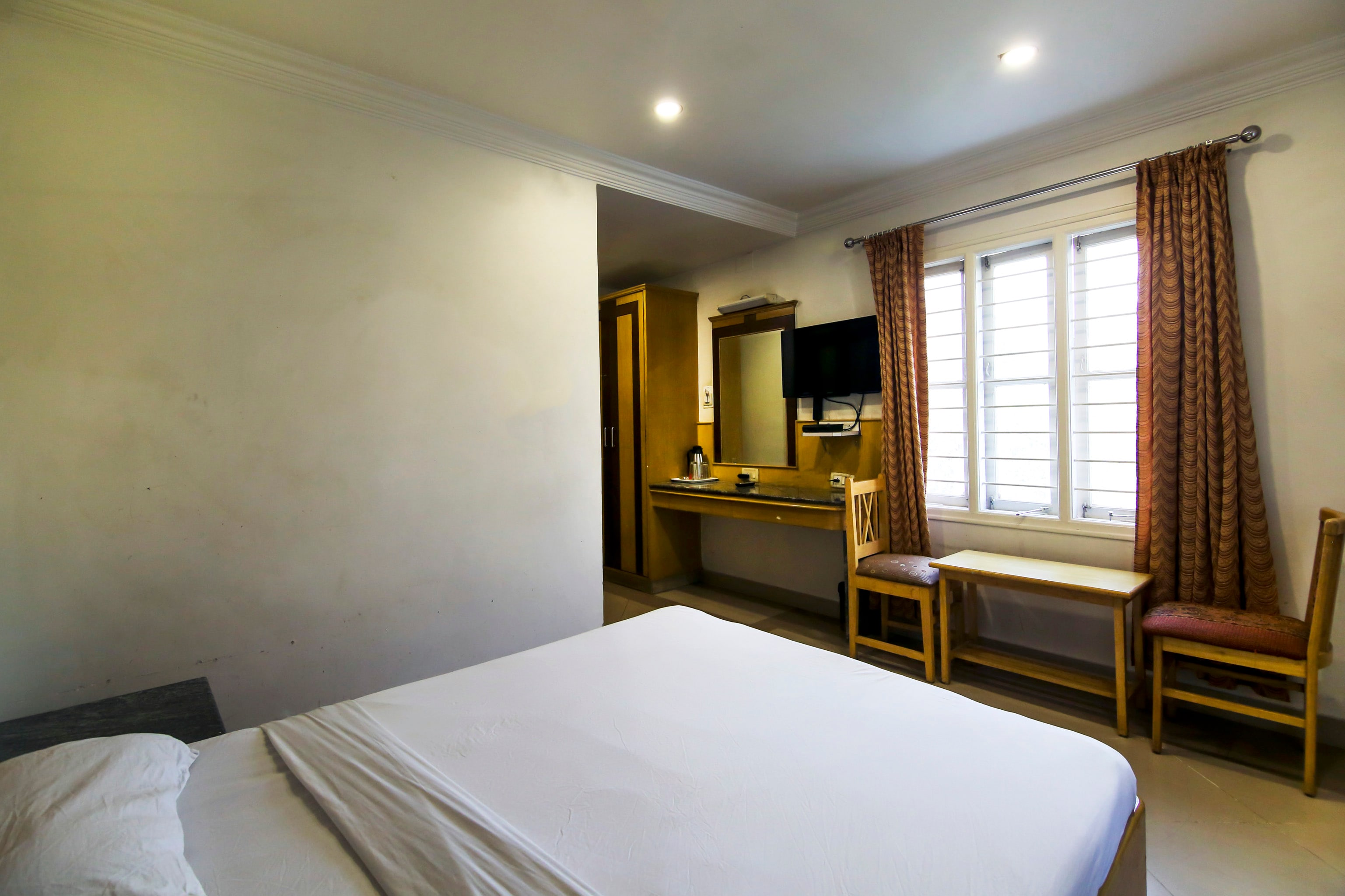 Sri Trupthi Comforts - Tap to explore photos