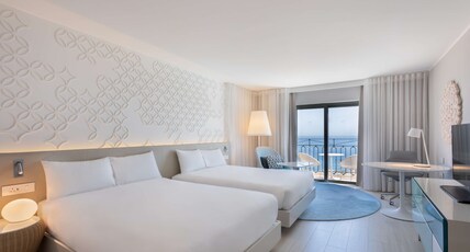 Hilton Malta Room Type - FAMILY EXECUTIVE SEA VIEW