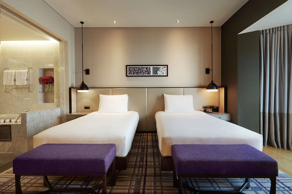 Hilton Kuala Lumpur Room Type - TWIN HILTON DELUXE Hilton Kuala Lumpur Room Type - TWIN HILTON DELUXE