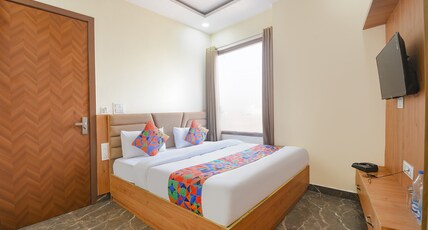FabHotel RB Inn Room Type - Premium Room