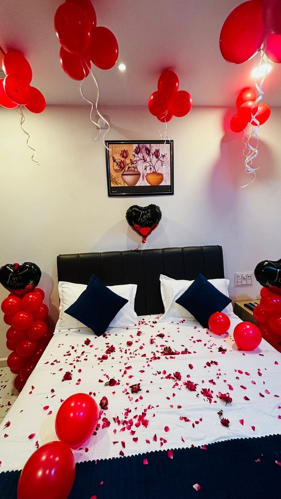 HOTEL SHIVARADHNA - Tap to explore photos