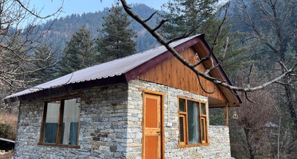 Moksha - By The River | Rooms & Guided Treks Room Type - Garden Cottage