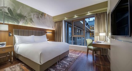 DoubleTree by Hilton Skopje Room Type - KING ONE BDRM SUPERIOR STE