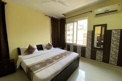 W Inn Hostel near Laxman Jhula