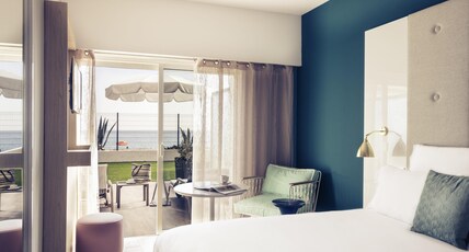 Mercure Villeneuve Loubet Plage Room Type - Privilege room, beachfront, sea view - 1 double bed