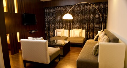 YELLOW TREE Room Type - Deluxe Suite