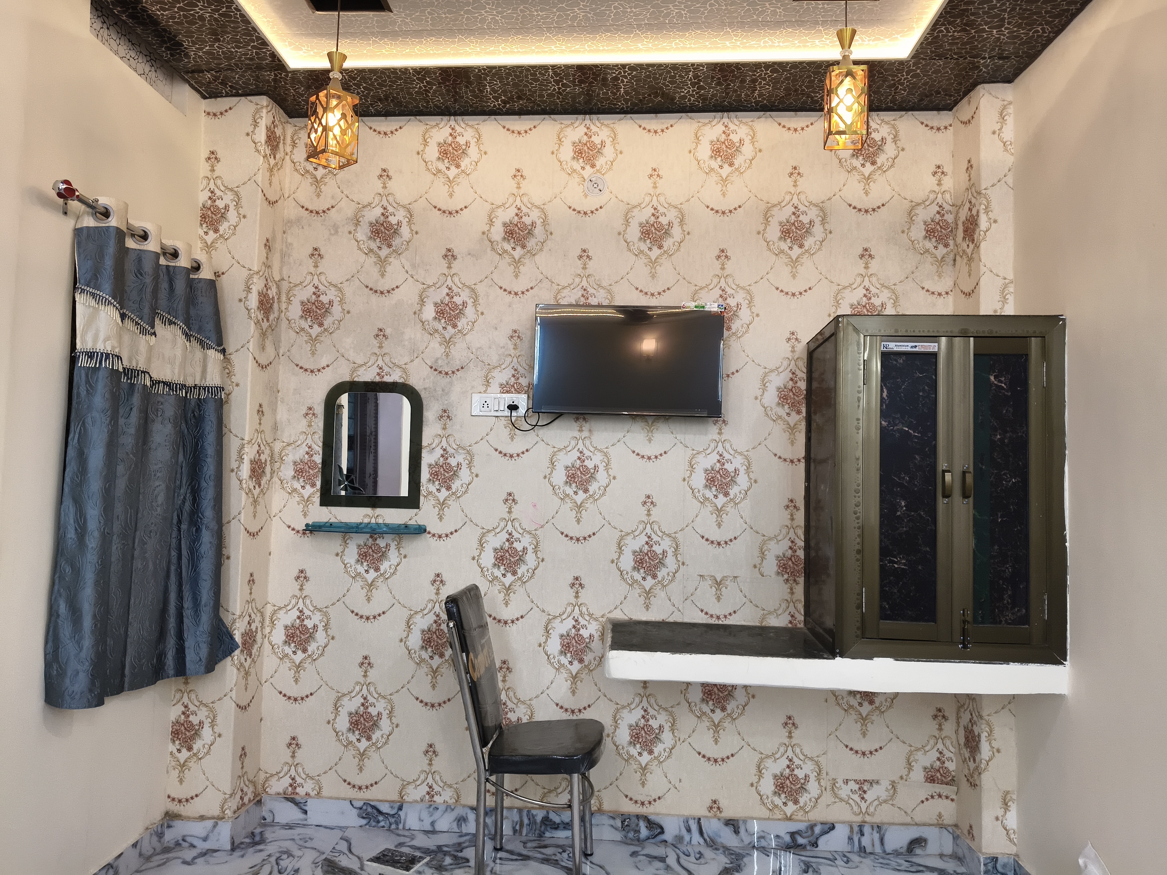 Shri Raghunandan Luxury Homestay - Tap to explore photos
