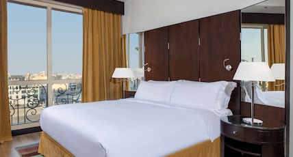 Crowne Plaza AL KHOBAR Room Type - Standard King Room Smoking Crowne Plaza AL KHOBAR Room Type - Standard King Room Smoking