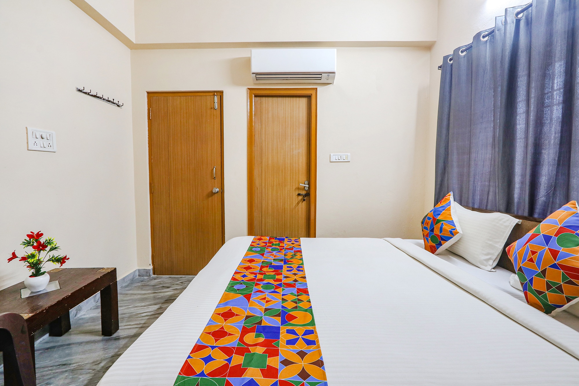 Via Prestige Castle - Nr. HITEX Exhibition Center, Hitech City - Tap to explore photos