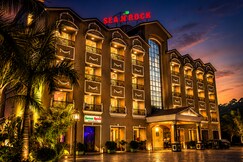 Hotel Sea N Rock Pure Veg