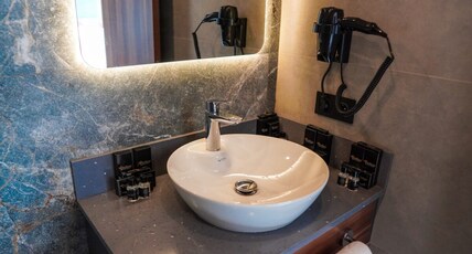 Destiny Marine Hotel Room Type - Family Room with City View