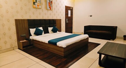 Hotel Grand Gulmohar Room Type - Super Deluxe Balcony Room