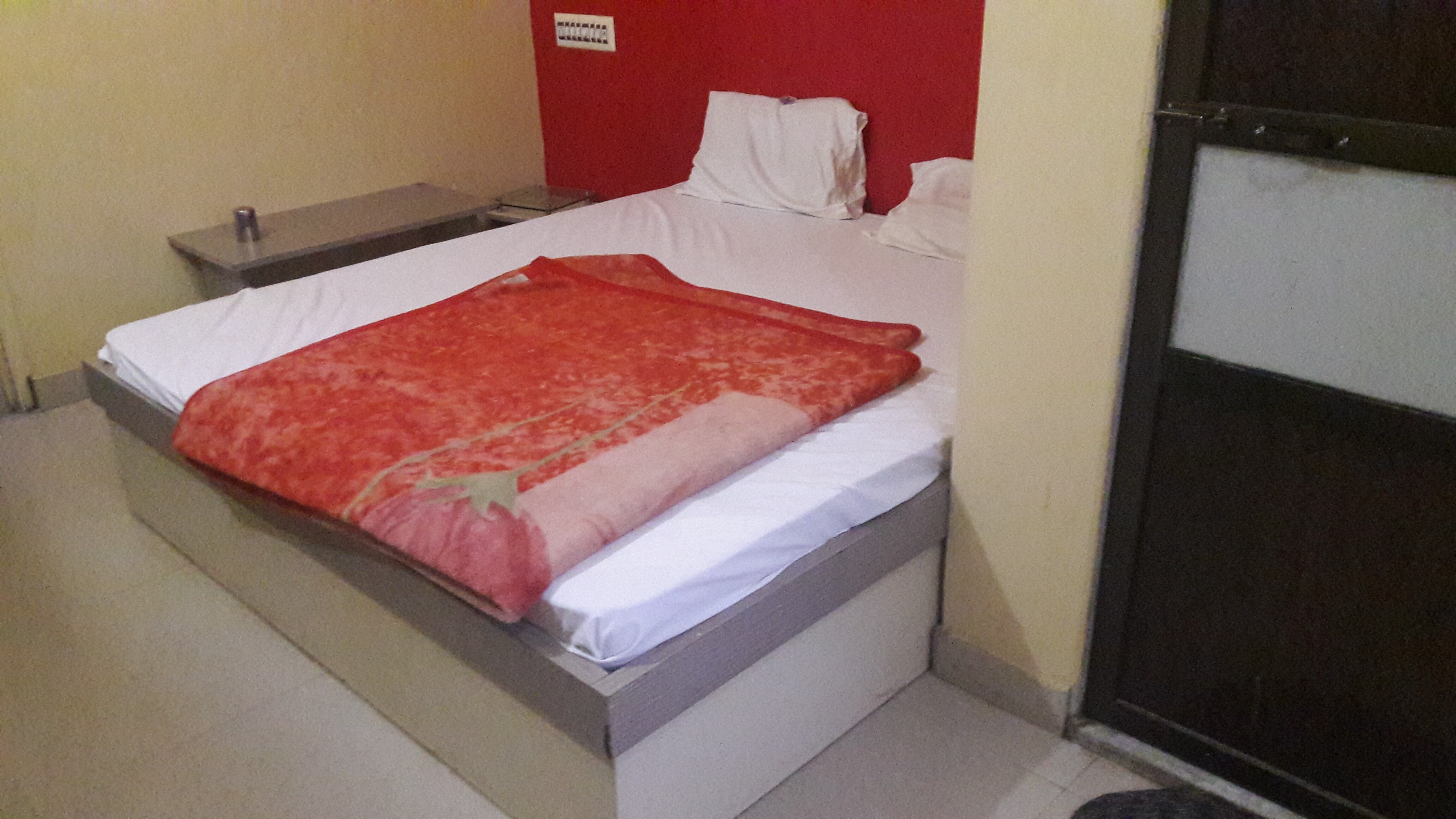 Hotel Sagar - Tap to explore photos