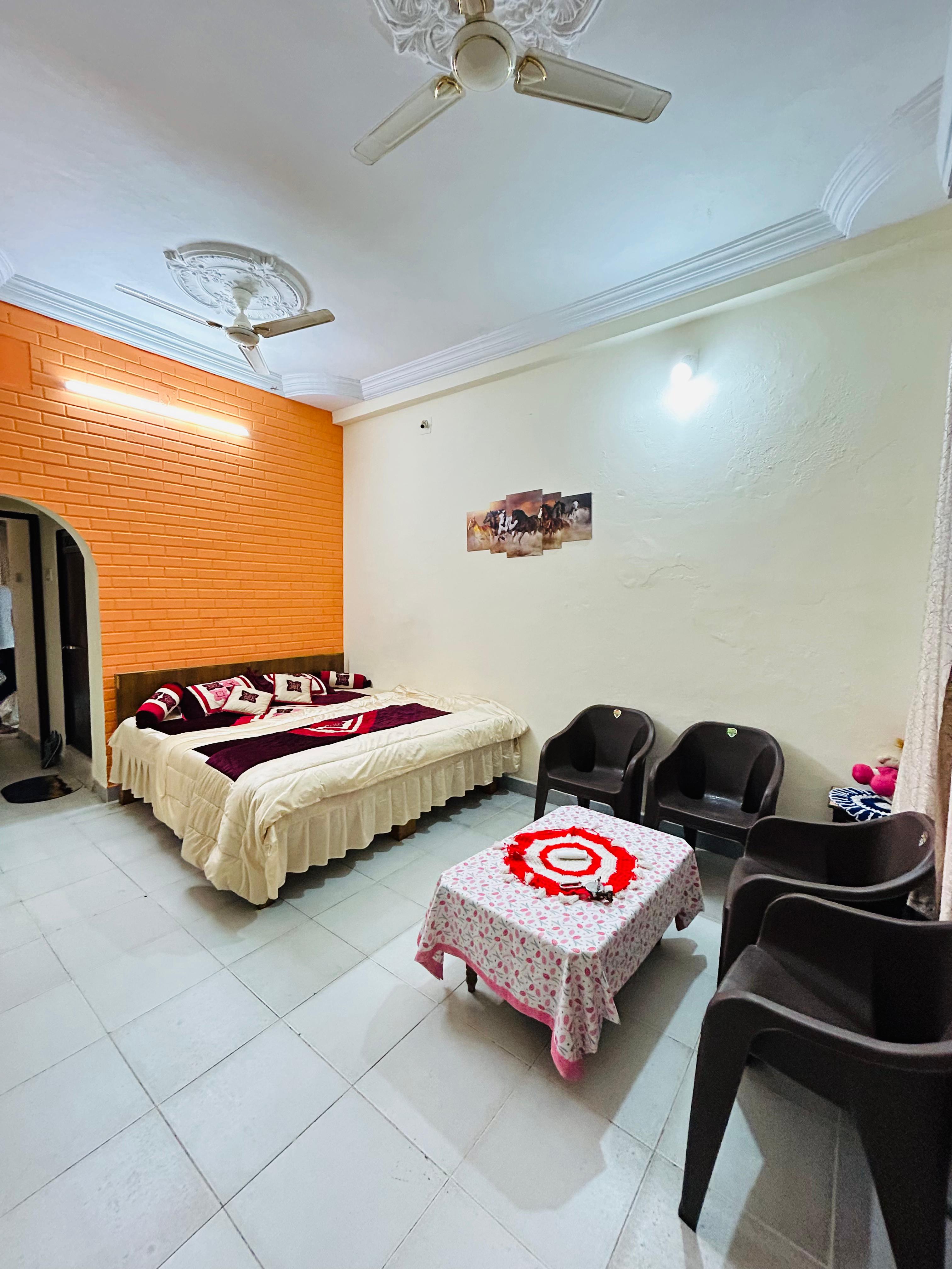JayShree Madhav Homestay - Tap to explore photos