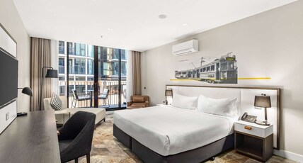 Peppers Southern Cross Melbourne Room Type - Peppers King with Balcony
