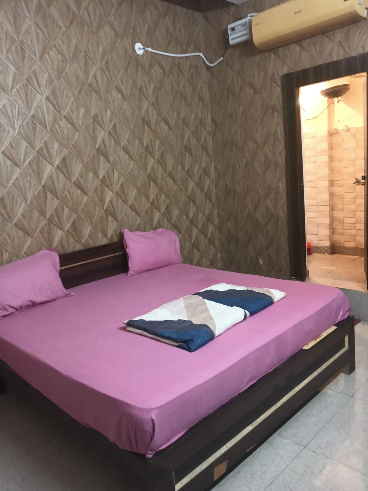 Hotel Smart Residency - Tap to explore photos
