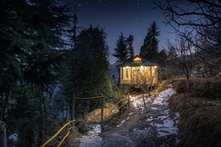 The Roost With A Bathtub