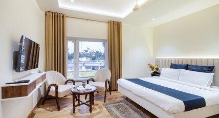 Hotel Meghdoot Room Type - Luxury City View