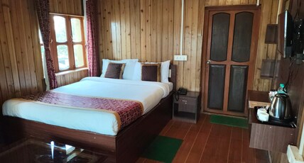 RoseDell Inn Room Type - DELUXE ROOM