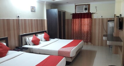 Hotel Green Valley Room Type - Deluxe Quadruple Room
